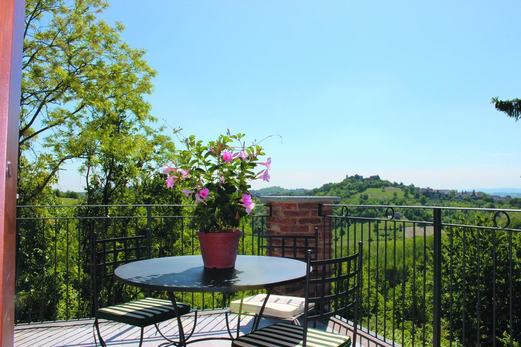 Vigliano d'Asti Alta Villa The Countryhouse Adults Only Boutique Bnb מראה חיצוני תמונה
