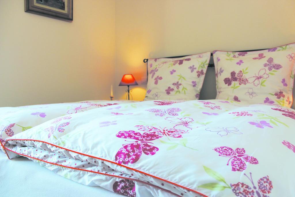 Vigliano d'Asti Alta Villa The Countryhouse Adults Only Boutique Bnb חדר תמונה