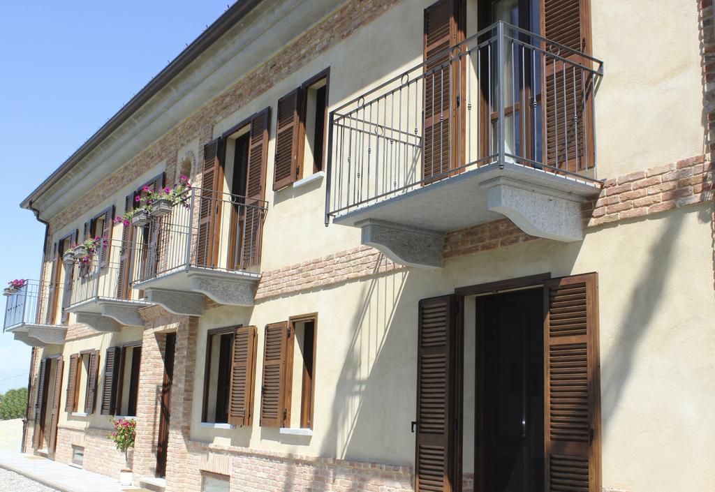 Vigliano d'Asti Alta Villa The Countryhouse Adults Only Boutique Bnb מראה חיצוני תמונה