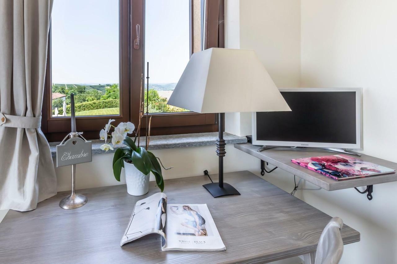 Vigliano d'Asti Alta Villa The Countryhouse Adults Only Boutique Bnb מראה חיצוני תמונה